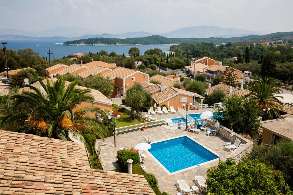 Memento Resort Kassiopi Bagian luar foto