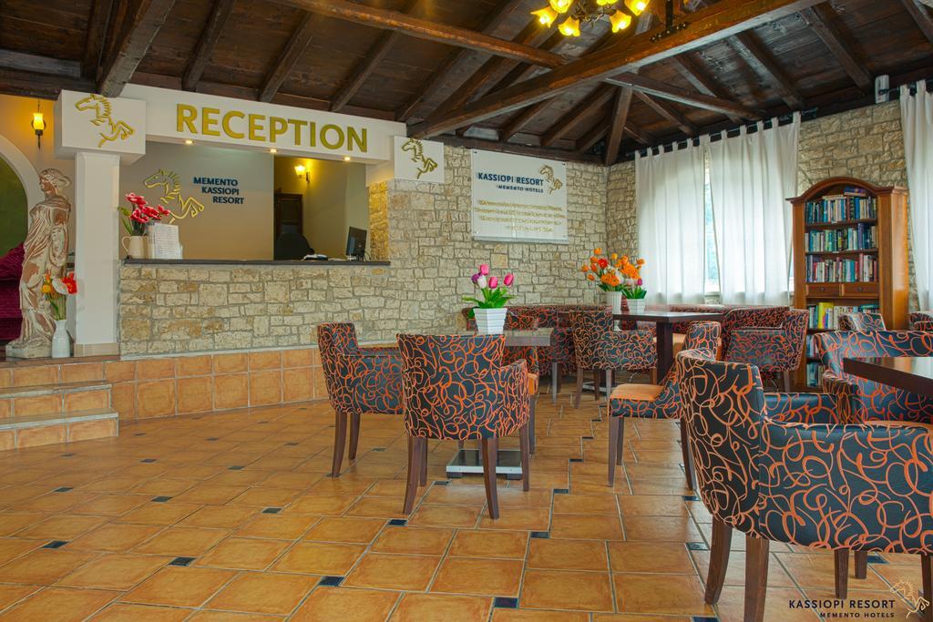 Memento Resort Kassiopi Bagian luar foto