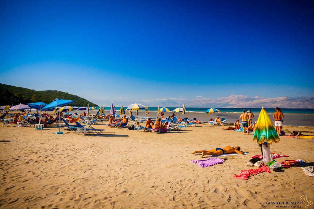 Memento Resort Kassiopi Bagian luar foto