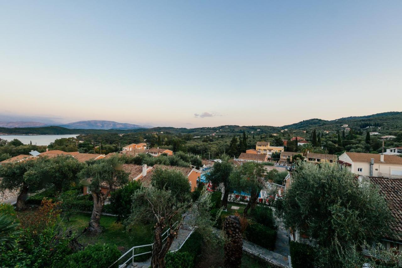 Memento Resort Kassiopi Bagian luar foto