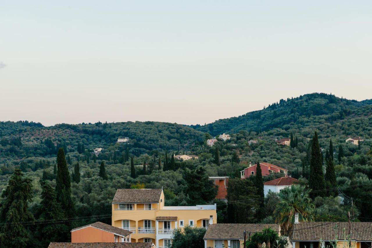 Memento Resort Kassiopi Bagian luar foto